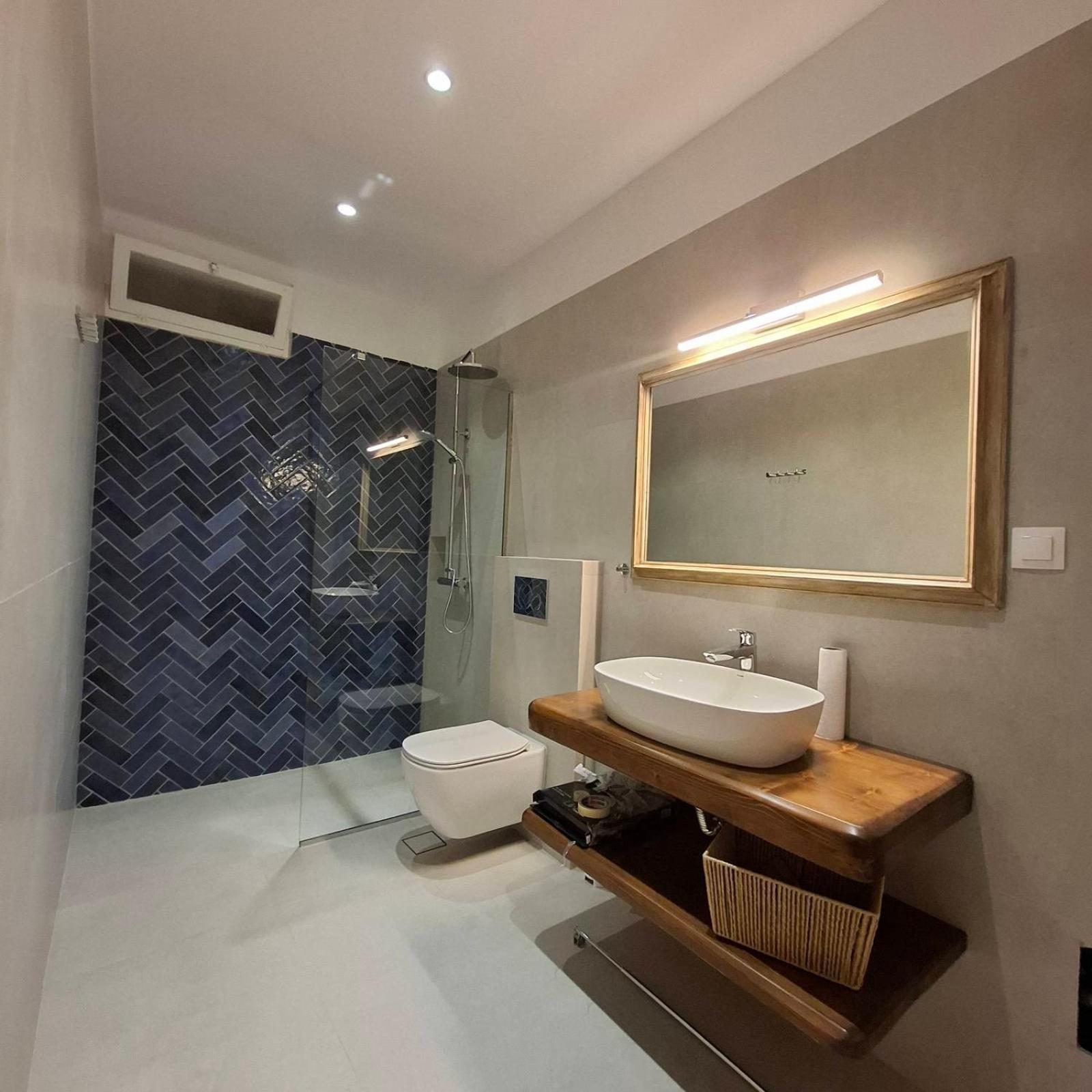 Aquarella-Stylish Veranda Apartment In Centre Of Poros Town מראה חיצוני תמונה