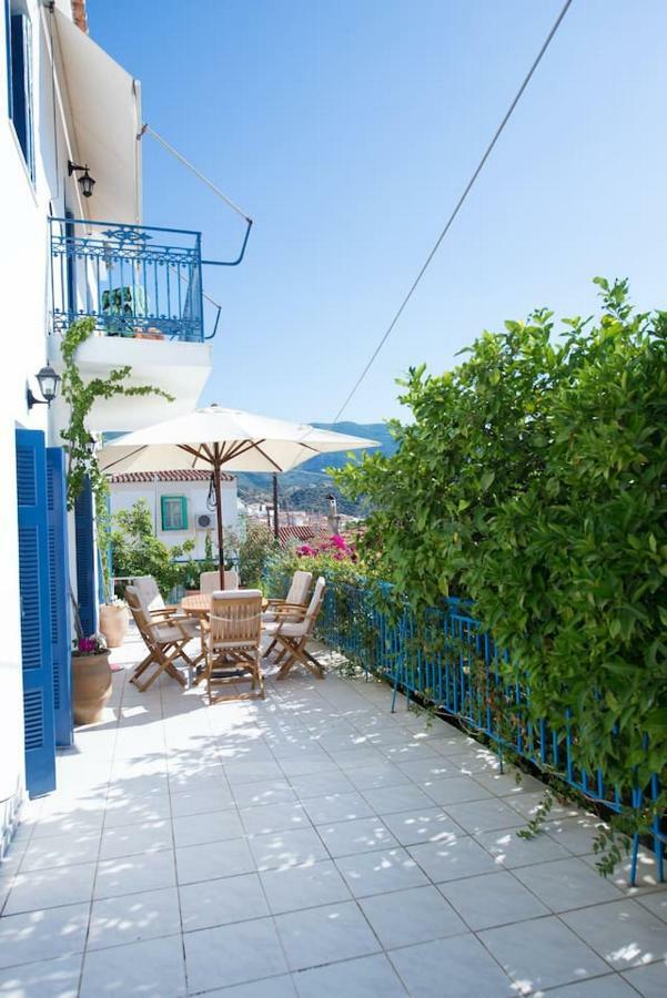 Aquarella-Stylish Veranda Apartment In Centre Of Poros Town מראה חיצוני תמונה