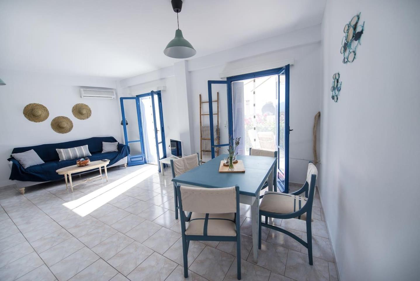 Aquarella-Stylish Veranda Apartment In Centre Of Poros Town מראה חיצוני תמונה