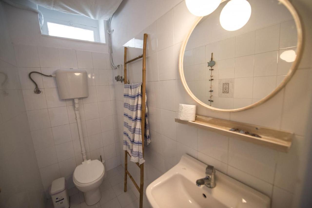 Aquarella-Stylish Veranda Apartment In Centre Of Poros Town מראה חיצוני תמונה