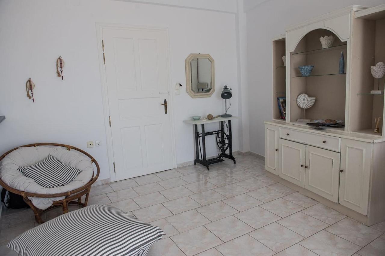 Aquarella-Stylish Veranda Apartment In Centre Of Poros Town מראה חיצוני תמונה